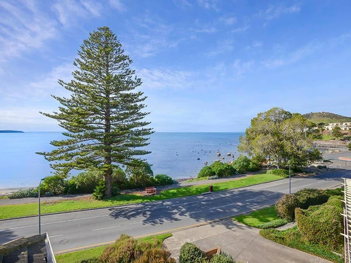 19-117 Franklin Pde - Beachfront Location - No Linen Included Apartment Encounter Bay Exterior photo